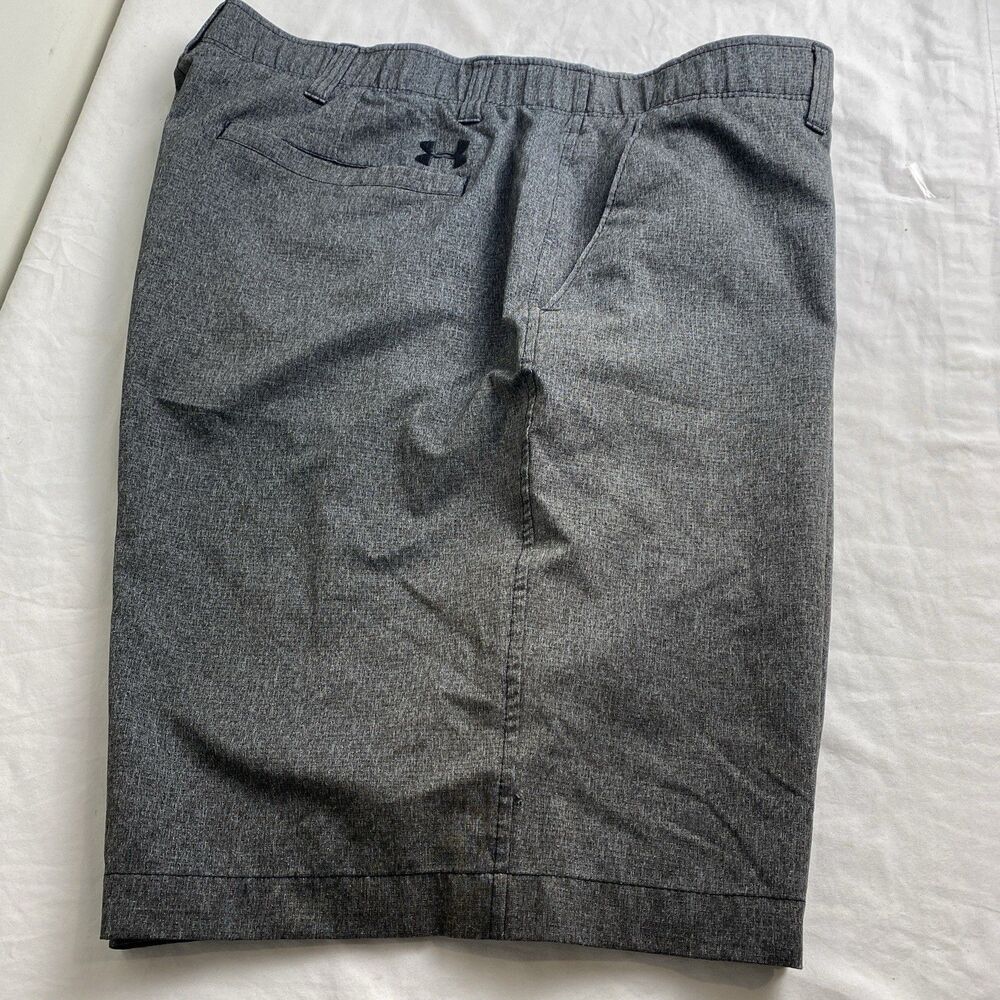 Under Armour Golf Shorts Men 40 Gray HeatGear Lightweight Performance Athleisure